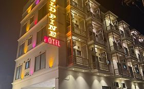 Gold Pine Hotel Lahore